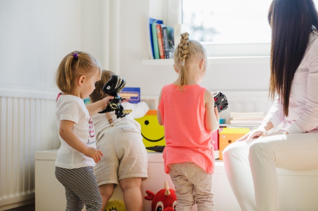 What Should Parents Look for When Choosing Childcare