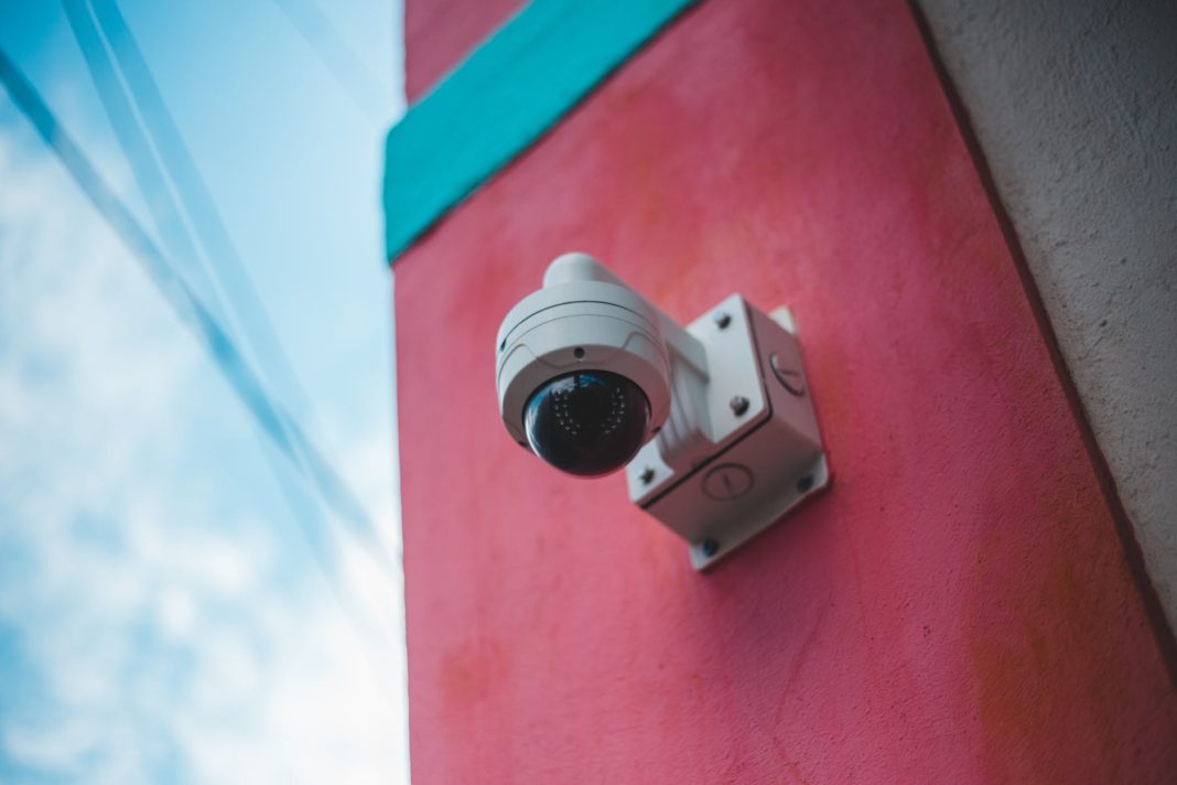Who Installs Security Cameras